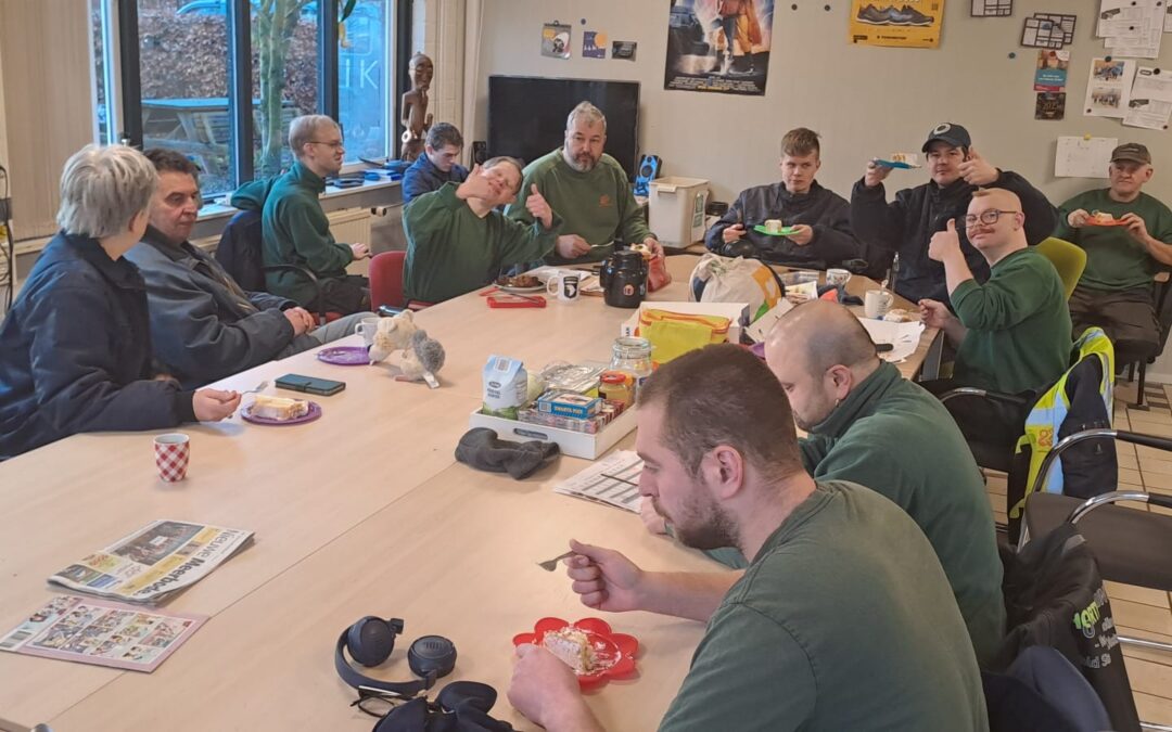 Taart uit dankbaarheid voor de Tuingroep